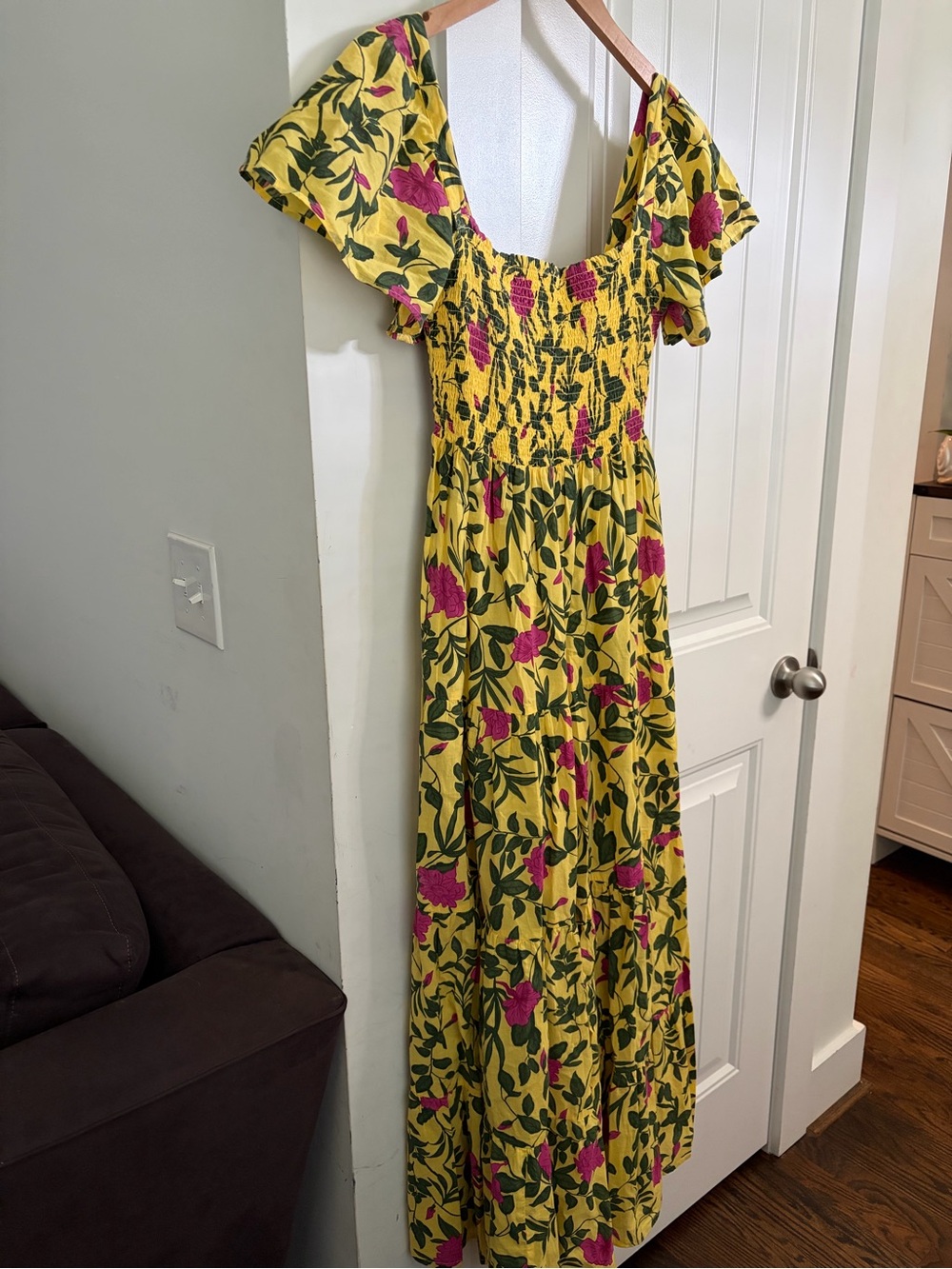 Beyond by Vera Rosie Puff Sleeve Maxi Dress Yellow Floral Smocked XS Like New
